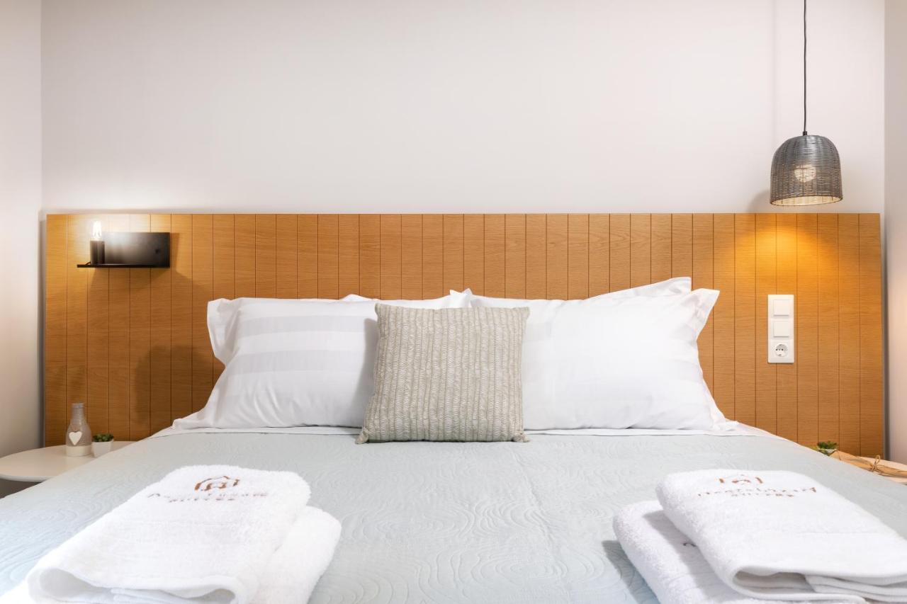 Onore Luxury Suites Kato Korakiana ภายนอก รูปภาพ