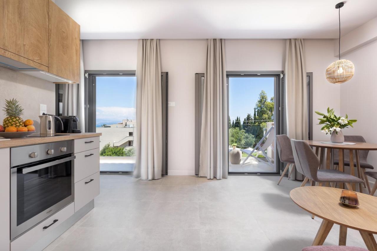 Onore Luxury Suites Kato Korakiana ภายนอก รูปภาพ