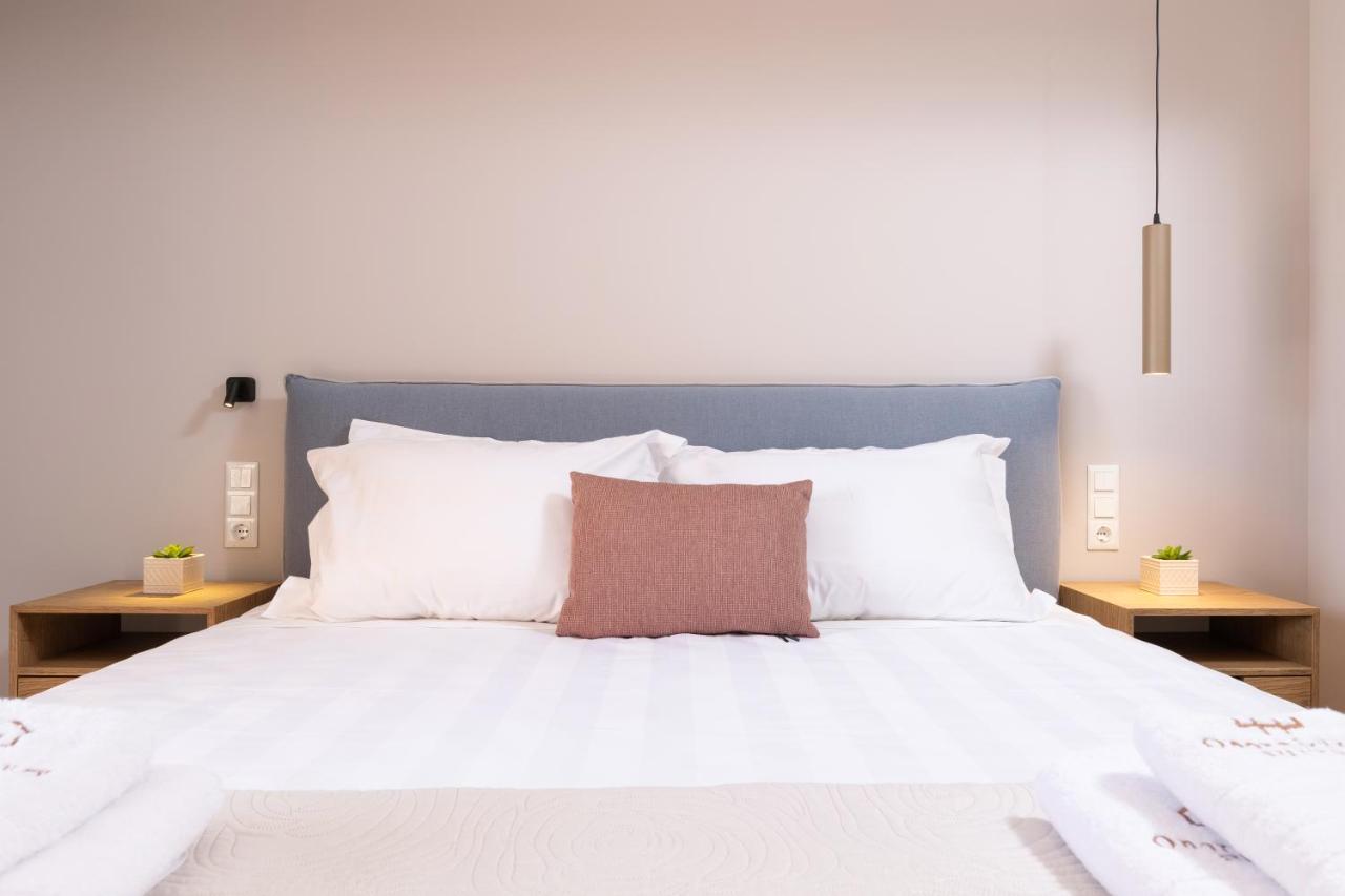 Onore Luxury Suites Kato Korakiana ภายนอก รูปภาพ