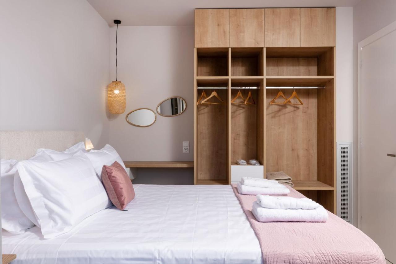 Onore Luxury Suites Kato Korakiana ภายนอก รูปภาพ