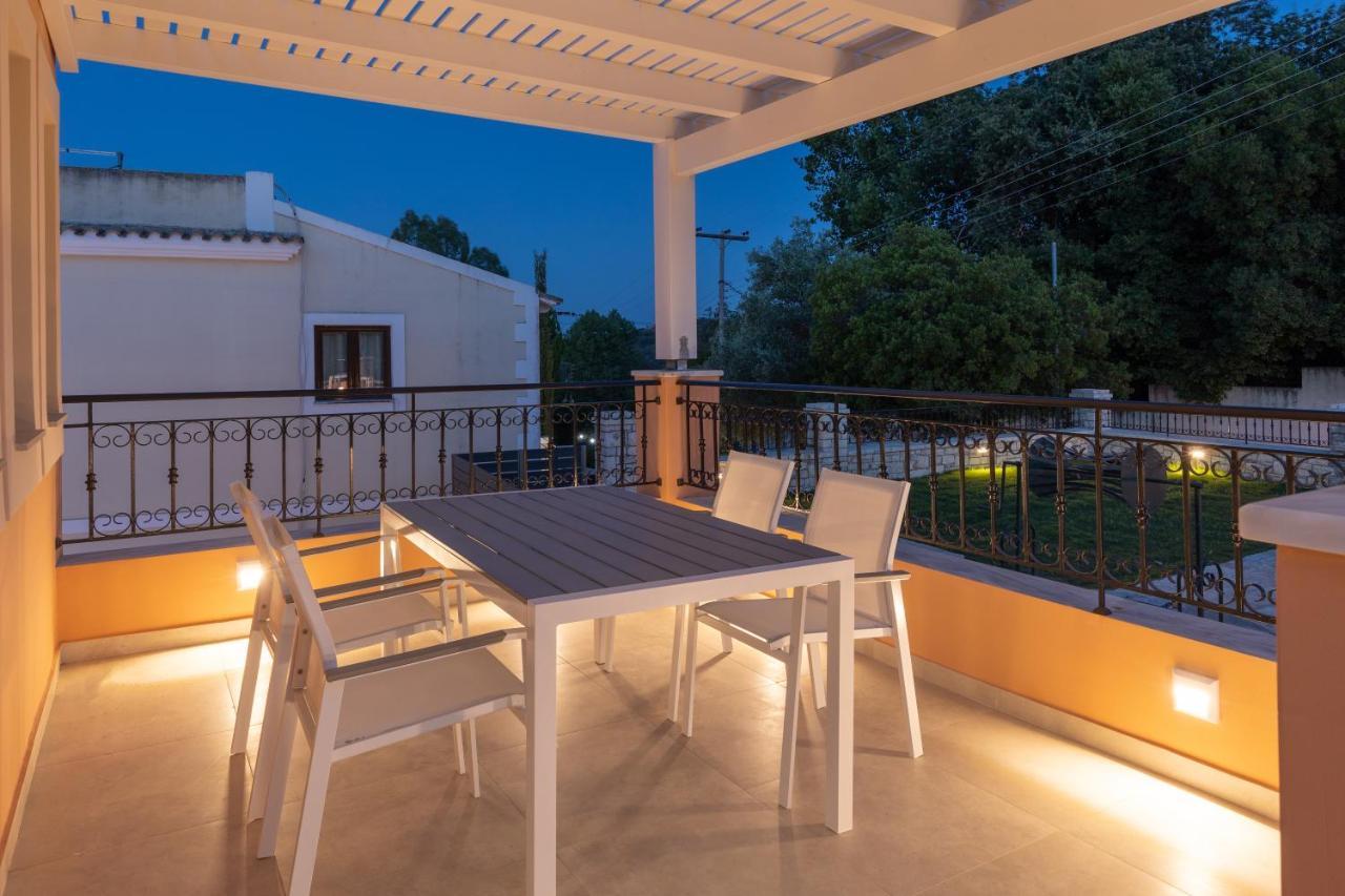 Onore Luxury Suites Kato Korakiana ภายนอก รูปภาพ